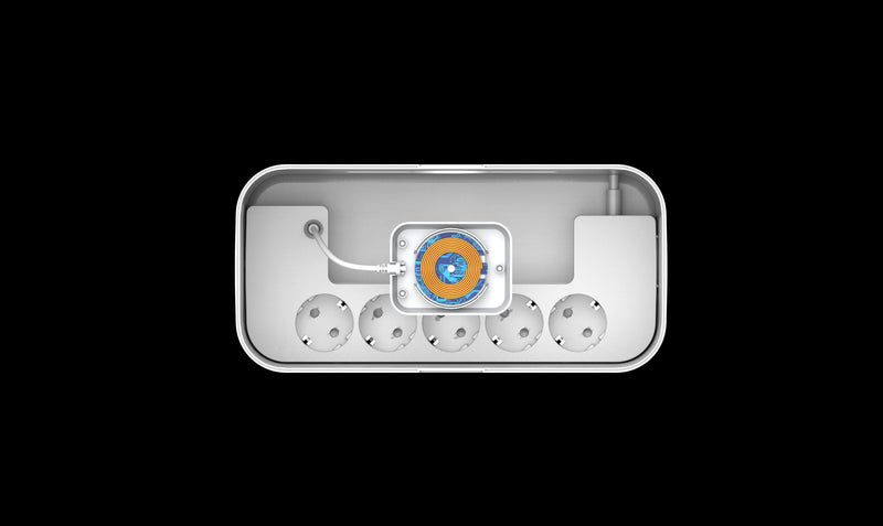 Laden Sie das Bild in Galerie -Viewer, Energizer EPB2500W03EU - 30-W-Steckdosenleiste mit kabellosem Ladegerät und Kabelorganisator