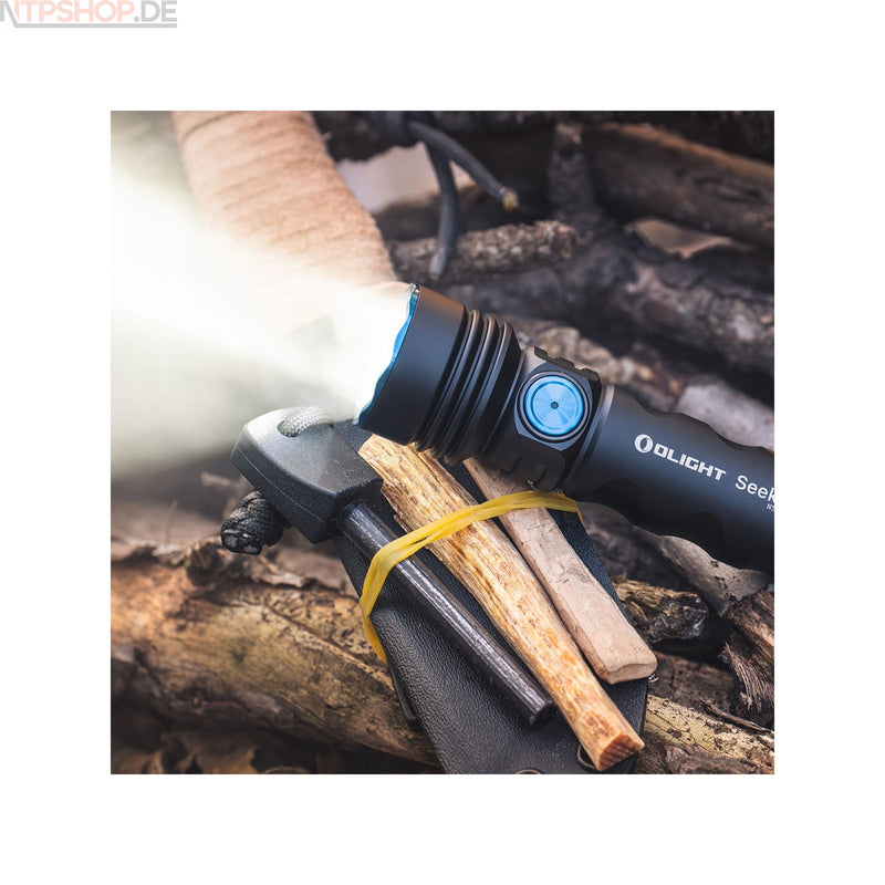Laden Sie das Bild in Galerie -Viewer, Olight Seeker 4 (Matte Black) Taschenlampe