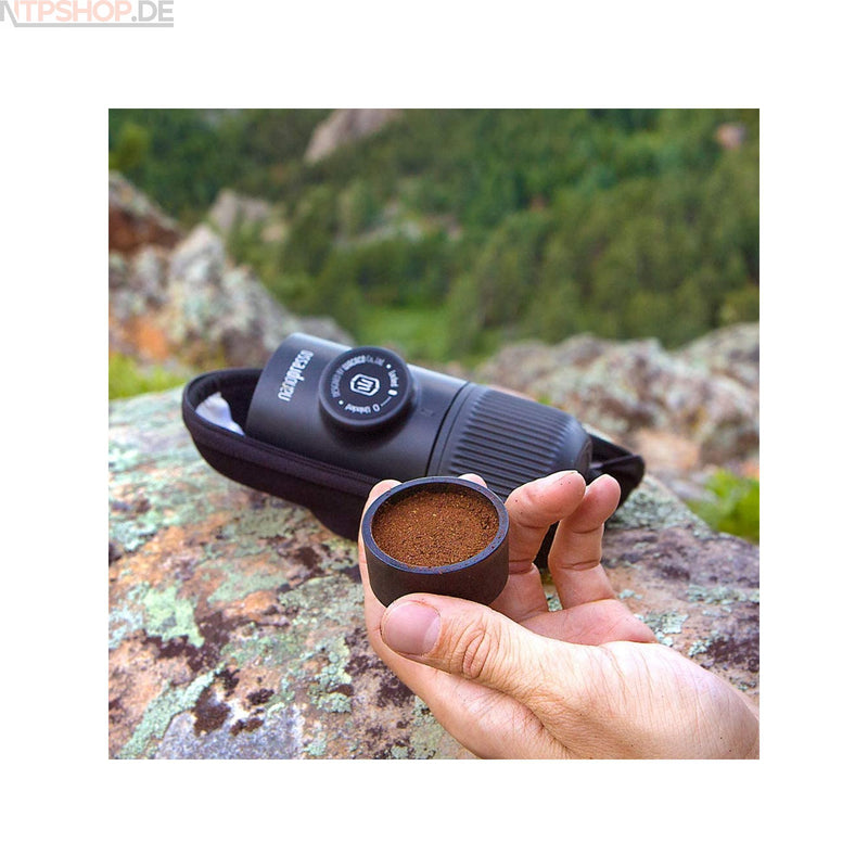 Laden Sie das Bild in Galerie -Viewer, Wacaco Nanopresso Inkl. Case - Tragbare Espressomaschine - New-Tech-Products GmbH NTP NTPShop.de www.ntpshop.de www.new-tech-products.de all4living Onlineshop Online Store Gadgets Elektrogeräte
